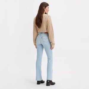 Levi’s 725 High Rise Bootcut size 31